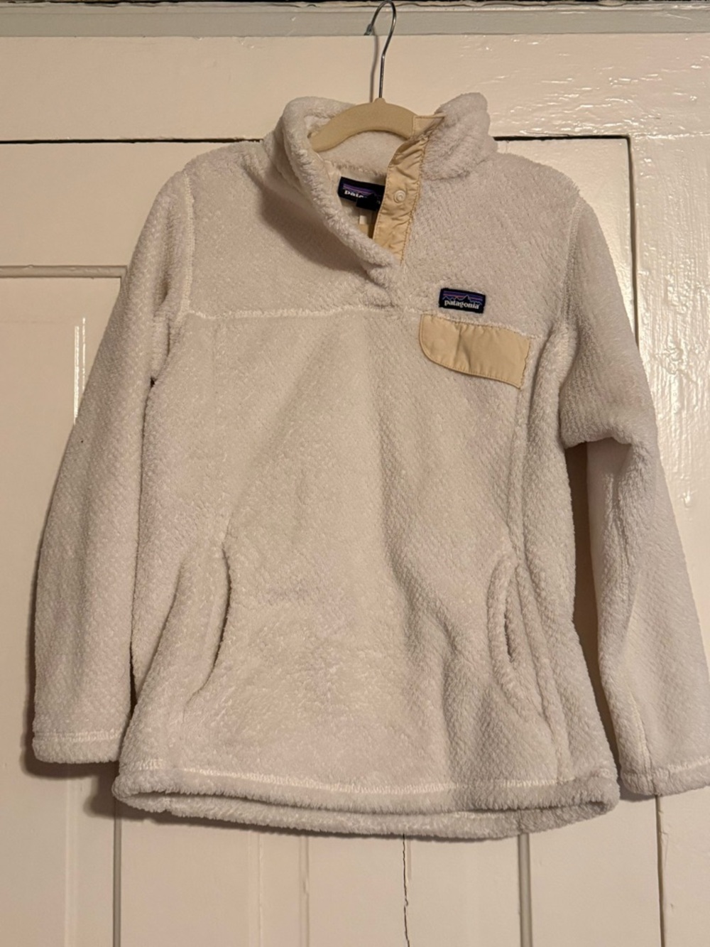 Patagonia Kids Cream Sherpa Pullover with Tan Pocket
